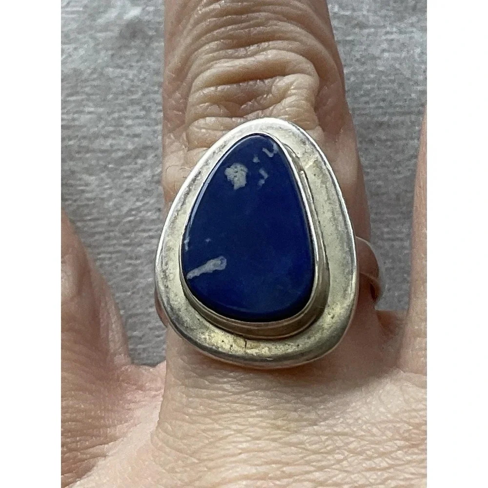 Vintage 925 Sterling Silver Ring Size 7.5 Blue Gemstone Estate Jewelry